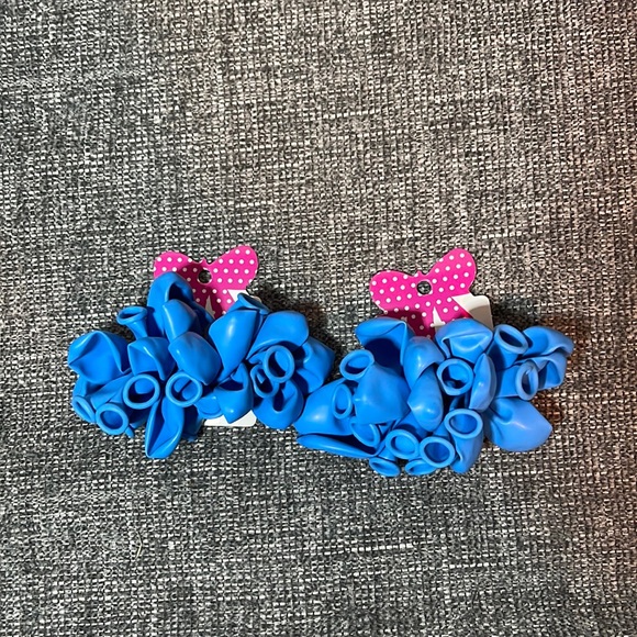 Hand Crafted Balloon Hair Bow’s Light Blue Color!!! Size Medium Set… - Picture 2 of 3